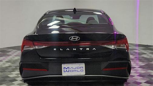 2025 Hyundai ELANTRA SEL
