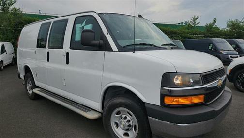 2022 Chevrolet Express 2500 RWD 2500 Regular Wheelbase WT