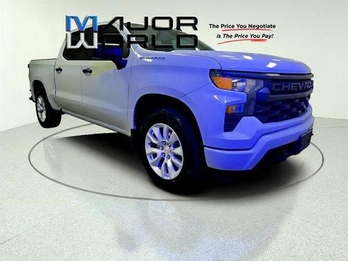 Summit White 2025 Chevrolet Silverado 1500 Custom