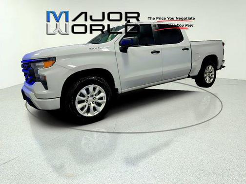 Summit White 2025 Chevrolet Silverado 1500 Custom