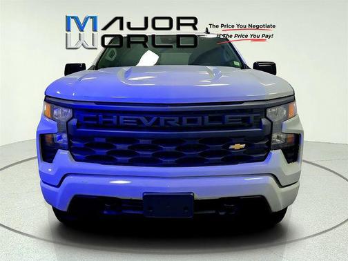 Summit White 2025 Chevrolet Silverado 1500 Custom
