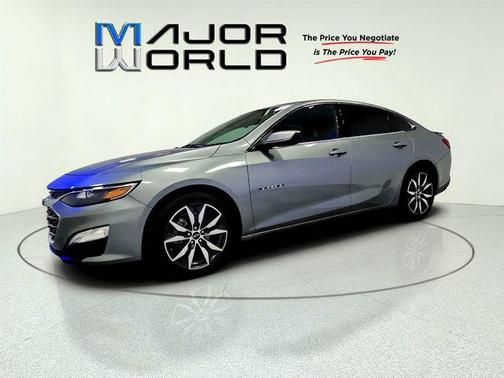 Sterling Gray Metallic 2024 Chevrolet Malibu FWD RS
