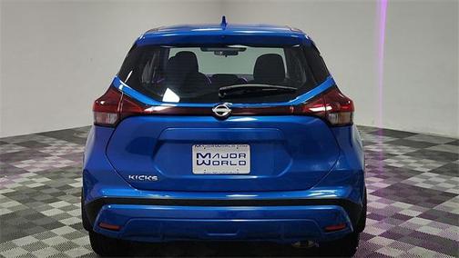 2025 Nissan Kicks S