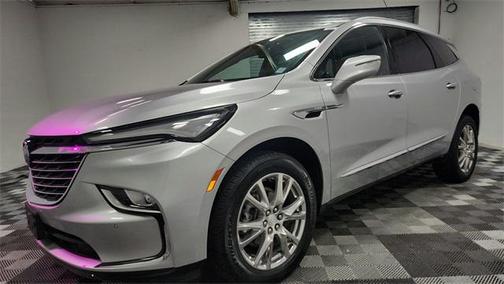 2022 Buick Enclave AWD Essence