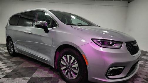 2023 Chrysler Pacifica Hybrid Limited