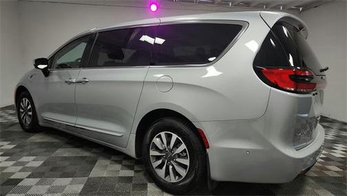 2023 Chrysler Pacifica Hybrid Limited
