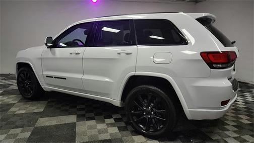 2017 Jeep Grand Cherokee Altitude