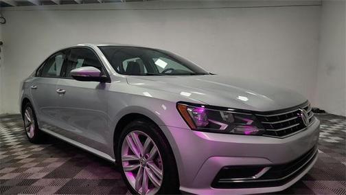 2019 Volkswagen Passat 2.0T Wolfsburg Edition