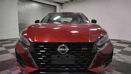 2023 Nissan Altima SR FWD