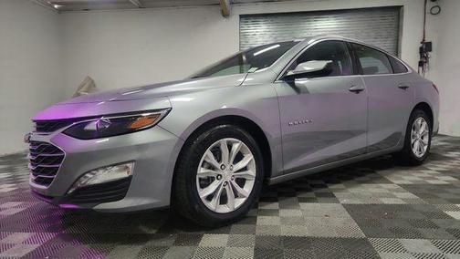 Sterling Gray Metallic 2024 Chevrolet Malibu FWD 1LT