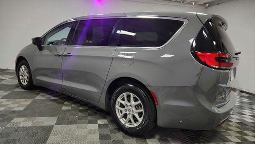 Ceramic Gray Clearcoat 2023 Chrysler Pacifica Touring L
