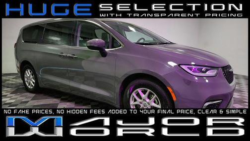 Ceramic Gray Clearcoat 2023 Chrysler Pacifica Touring L