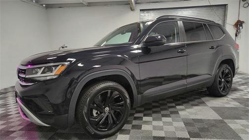 2023 Volkswagen Atlas 3.6L SE w/Technology