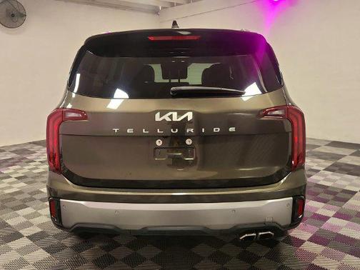 Dark Moss 2025 Kia Telluride S