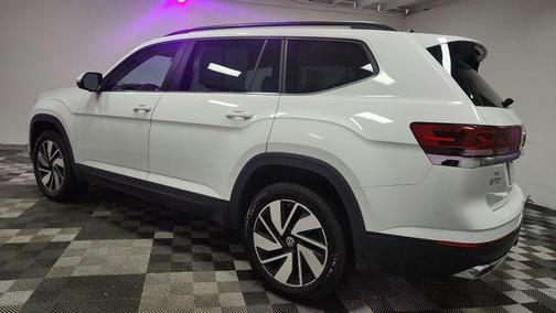 2025 Volkswagen Atlas 2.0T SE w/Technology 4MOTION