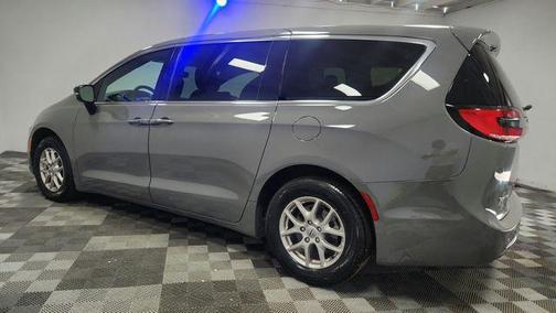 Ceramic Gray Clearcoat 2025 Chrysler Pacifica L