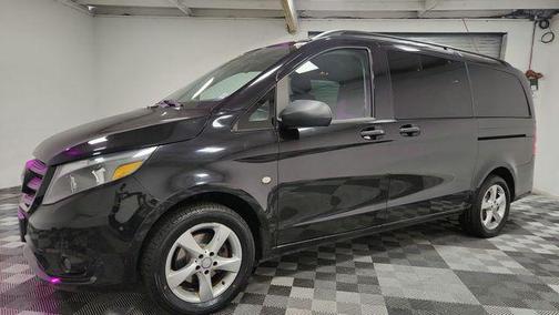 Obsidian Black Metallic 2016 Mercedes-Benz Metris Base