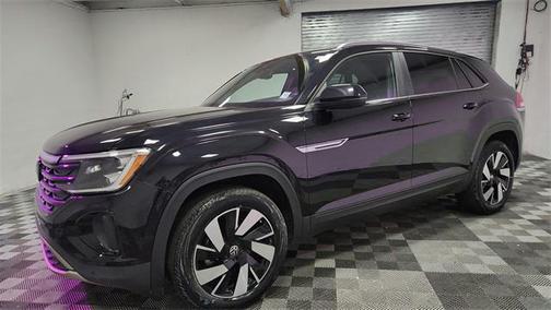 2024 Volkswagen Atlas Cross Sport 2.0T SE w/Technology