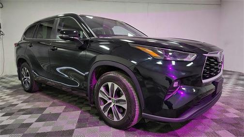 2024 Toyota Highlander XLE