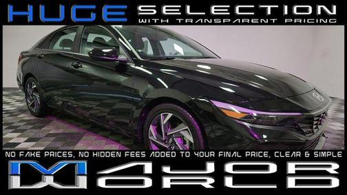 Abyss Black 2025 Hyundai ELANTRA SEL Sedan