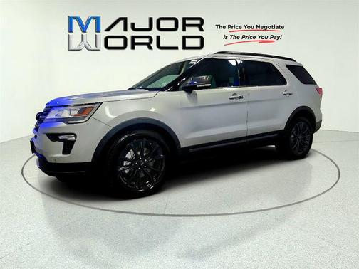 INGOT SILVER METALLIC 2019 Ford Explorer XLT