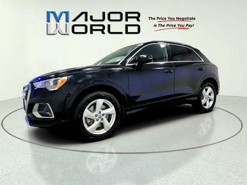 Black Metallic 2020 Audi Q3 45 Premium