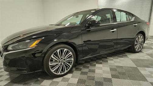 2023 Nissan Altima 2.5 SL