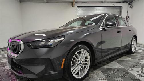 2024 BMW 530 i xDrive