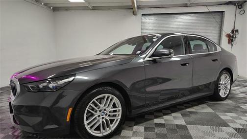 2024 BMW 530 i xDrive