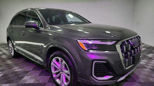 2025 Audi Q7 45 Premium