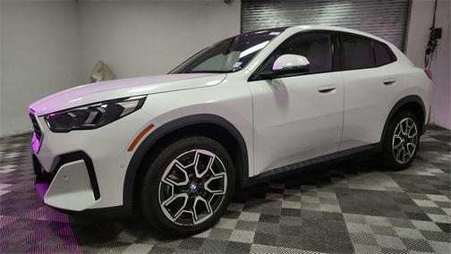 2025 BMW X2 xDrive28i