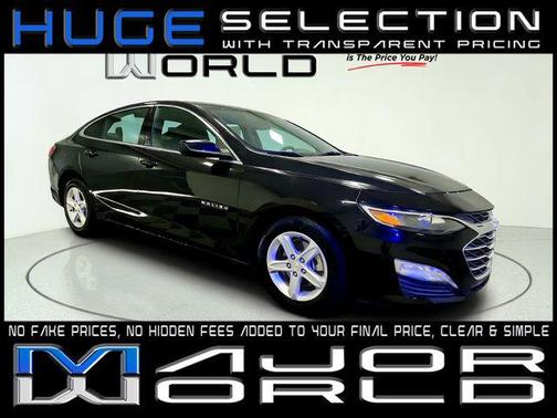 Mosaic Black Metallic 2025 Chevrolet Malibu FWD 1LT