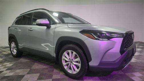 2024 Toyota Corolla Cross LE