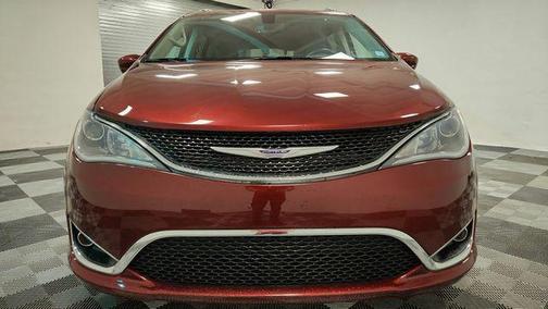 Velvet Red Pearlcoat 2020 Chrysler Pacifica Touring L