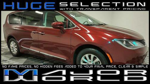 Velvet Red Pearlcoat 2020 Chrysler Pacifica Touring L