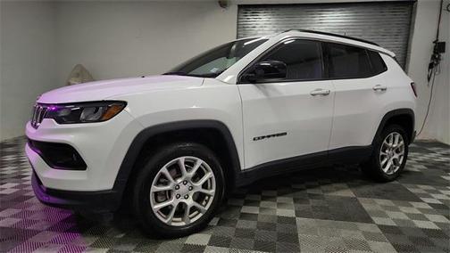 2023 Jeep Compass Latitude Lux