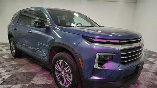 2024 Chevrolet Traverse LT