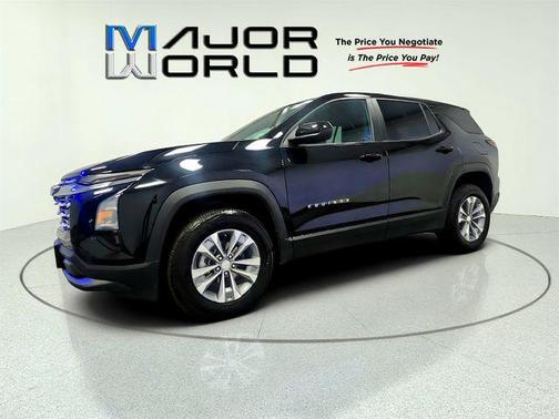 Mosaic Black Metallic 2025 Chevrolet Equinox 1LT