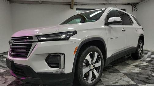 2022 Chevrolet Traverse LT Leather