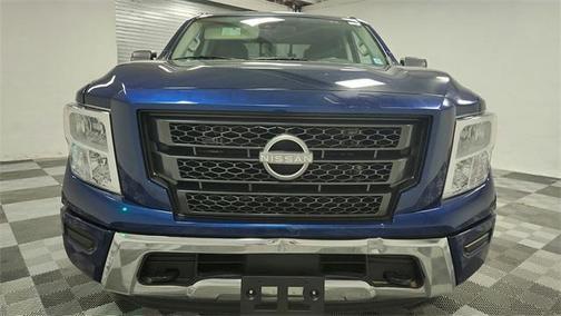 2023 Nissan Titan SV