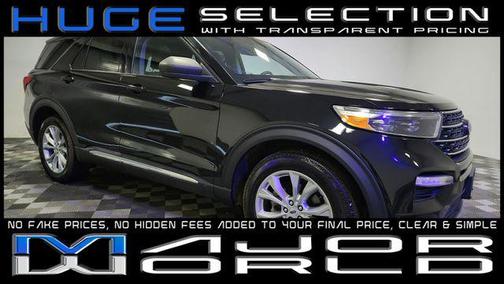 AGATE BLACK METALLIC 2022 Ford Explorer XLT