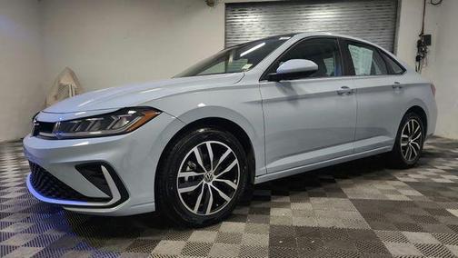 Gray 2025 Volkswagen Jetta 1.5T SE