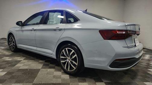 Gray 2025 Volkswagen Jetta 1.5T SE