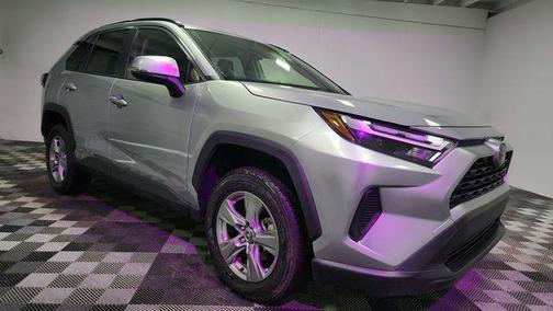 2025 Toyota RAV4 Hybrid SE