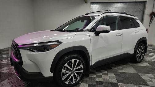 2022 Toyota Corolla Cross XLE