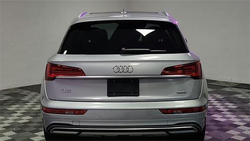 2023 Audi Q5 40 Premium
