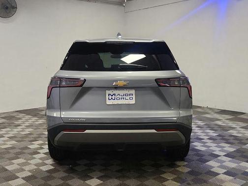 Sterling Gray Metallic 2025 Chevrolet Equinox 1LT