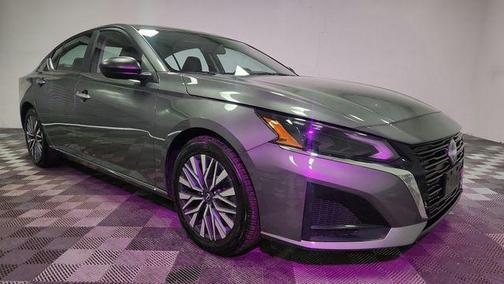 Gun Metallic 2025 Nissan Altima 2.5 SV