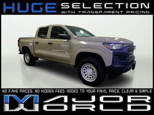 Sand Dune Metallic 2024 Chevrolet Colorado WT