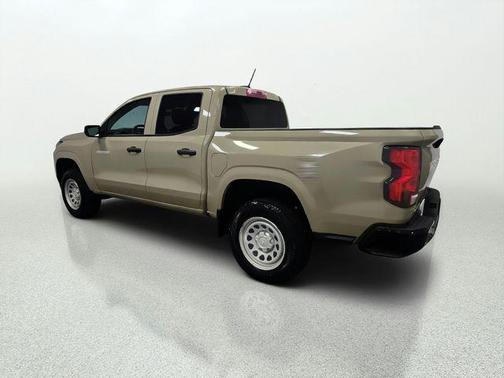 Sand Dune Metallic 2024 Chevrolet Colorado WT
